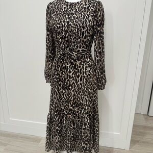 Banana Republic Animal Print Long Sleeve Dress
